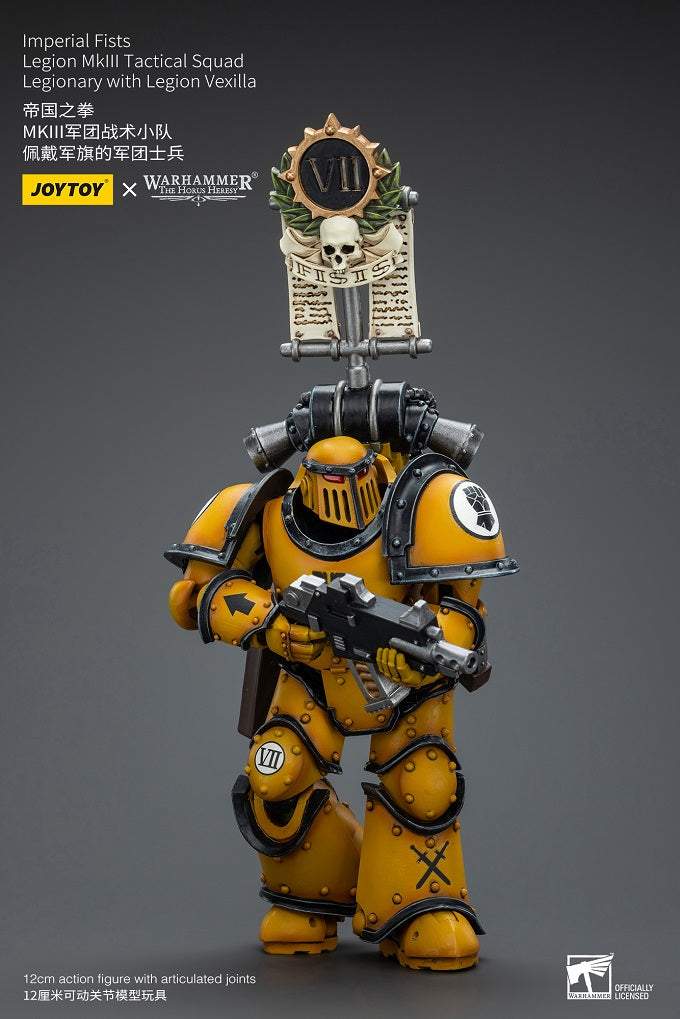 Imperial Fists Legion MkIII Tactical Squad Legionary with Legion Vexilla